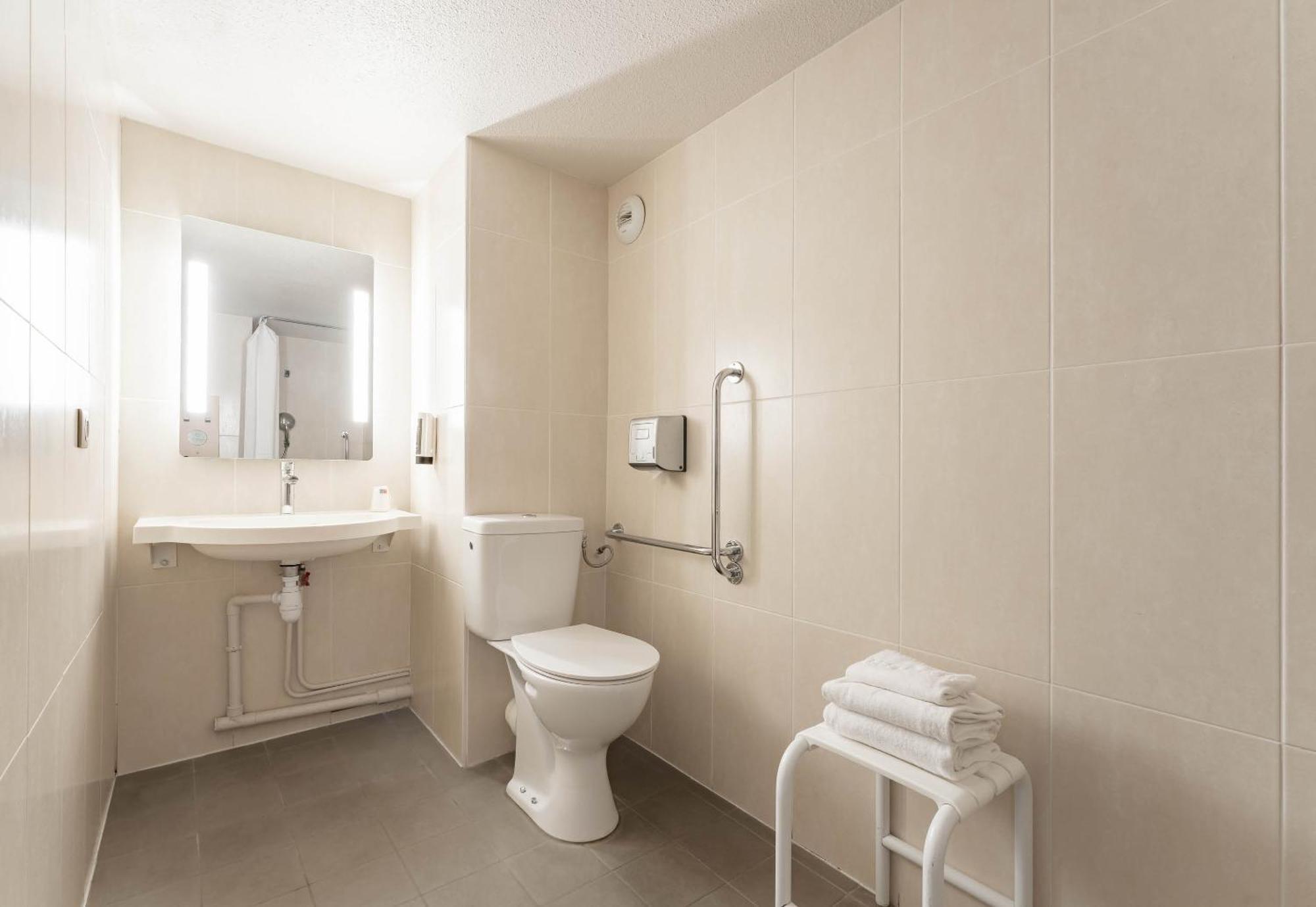 B&B Hotel Calais Coquelles Tunnel Sous La Manche Zewnętrze zdjęcie